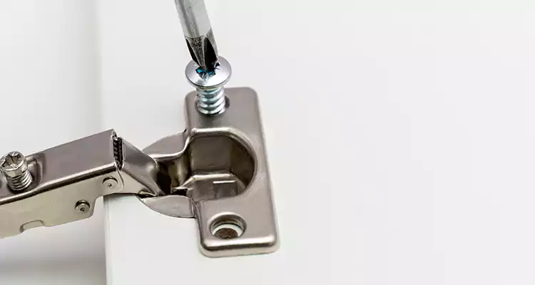 Screen Door Hinge Repair in Castro Valley, CA