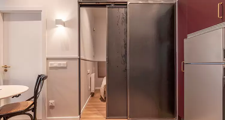 We Fix Closet Sliding Door in Castro Valley, CA 